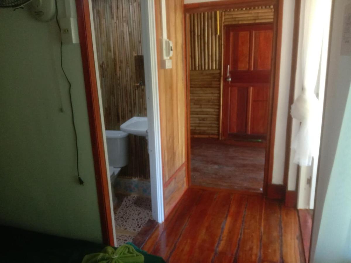 9Sathanee Ko Lanta Екстериор снимка